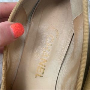CHANEL Shoes - Chanel Vintage Tan Cap Toe Ballerina Flats 6.5 CHANEL Shoes - Chanel Vintage Tan Cap Toe Ballerina Flats 6.5